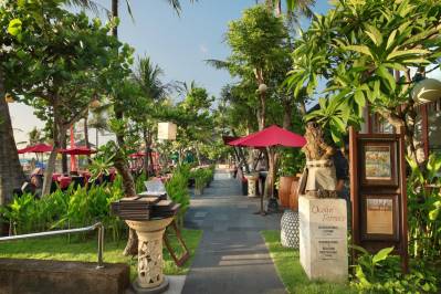 LEGIAN BEACH HOTEL
