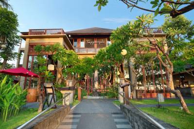 LEGIAN BEACH HOTEL