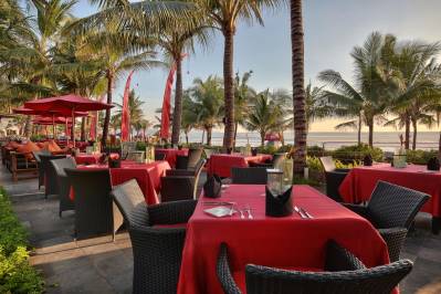 LEGIAN BEACH HOTEL