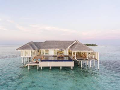 LUX SOUTH ARI ATOLL