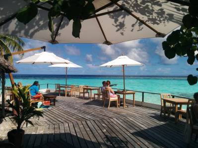 MAKUNUDU ISLAND