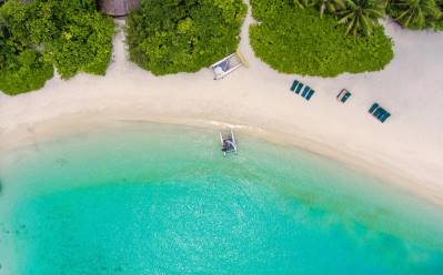MAKUNUDU ISLAND