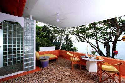 MOM TRIS VILLA ROYALE