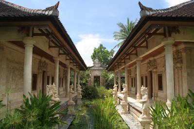 MATAHARI BEACH RESORT