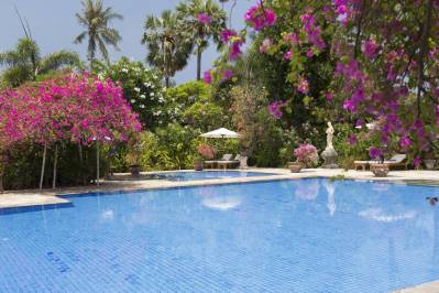 MATAHARI BEACH RESORT