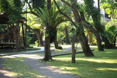 MATAHARI BUNGALOWS