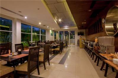 NORA CHAWENG HOTEL