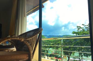 NORA LAKEVIEW HOTEL