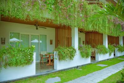 THE OPEN HOUSE BALI