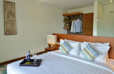 THE OPEN HOUSE BALI