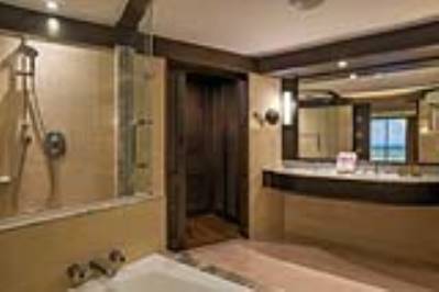 PULLMAN PHUKET KARON BEACH