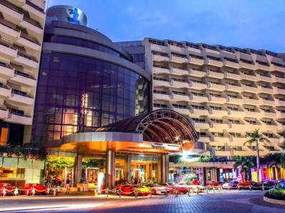ROYAL CLIFF BEACH HOTEL