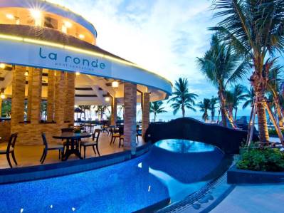 ROYAL CLIFF BEACH HOTEL