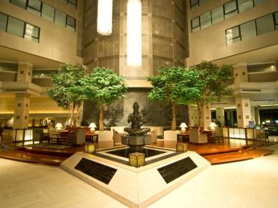 ROYAL CLIFF BEACH HOTEL