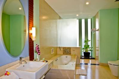 THE RANI HOTEL & SPA