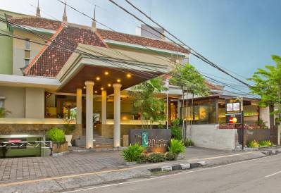 THE RANI HOTEL & SPA