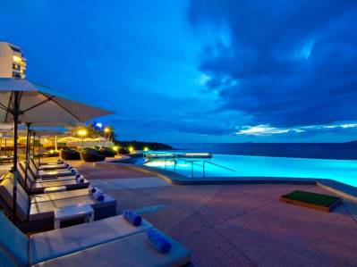 ROYAL CLIFF BEACH TERRACE