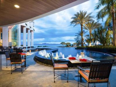 ROYAL CLIFF BEACH TERRACE