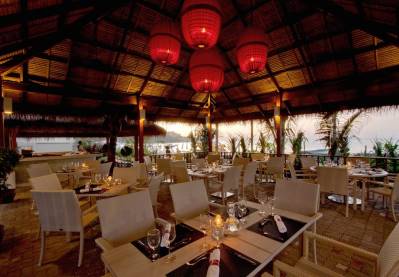 SUNWING KAMALA BEACH