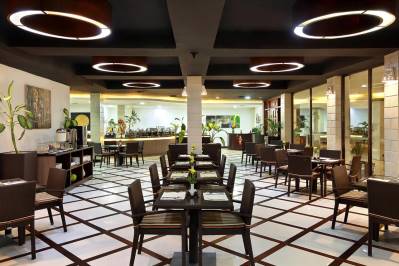 SWISS-BELHOTEL SEGARA