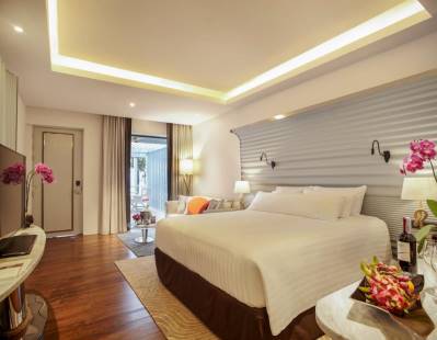 THE BOATHOUSE PHUKET