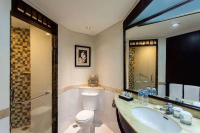 THE TANJUNG BENOA
