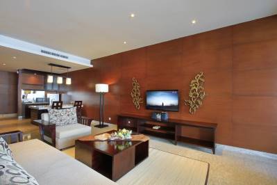 ULU SEGARA LUXURY SUITES & VILLAS