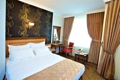 GRAND UNAL HOTEL