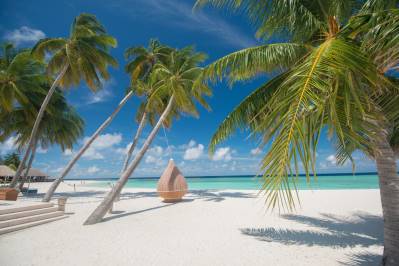 VELIGANDU ISLAND RESORT & SPA