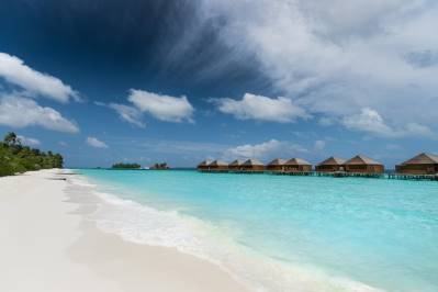 VELIGANDU ISLAND RESORT & SPA