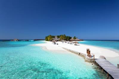 VELIGANDU ISLAND RESORT & SPA