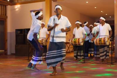 VELIGANDU ISLAND RESORT & SPA