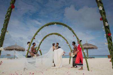 VELIGANDU ISLAND RESORT & SPA