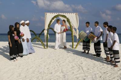 VELIGANDU ISLAND RESORT & SPA