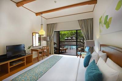 WOODLANDS HOTEL & RESORT