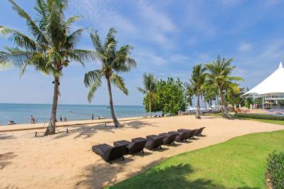 WHITE SAND BEACH RESIDENCES PATTAYA