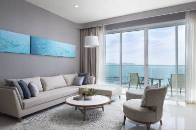 WHITE SAND BEACH RESIDENCES PATTAYA