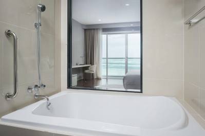 WHITE SAND BEACH RESIDENCES PATTAYA