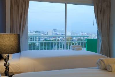 WIZ HOTEL