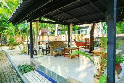 BAAN NUENG RESORT KATA