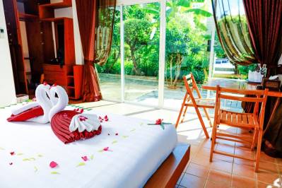 BAAN NUENG RESORT KATA