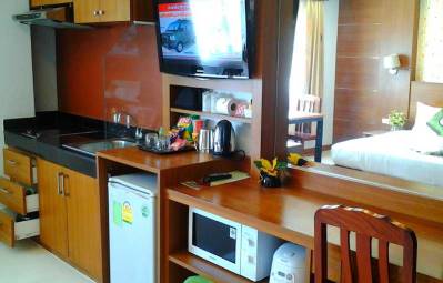 GREEN HARBOR HOTEL & SERVICE APARTMENT