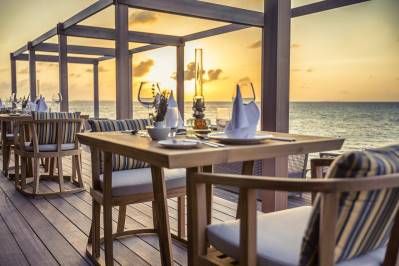 HURAWALHI ISLAND RESORT