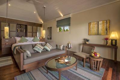 HURAWALHI ISLAND RESORT