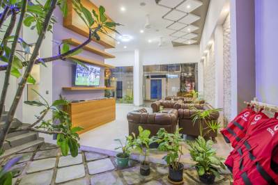 KUREDHI BEACH INN