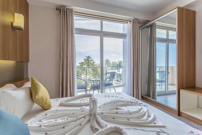 KUREDHI BEACH INN