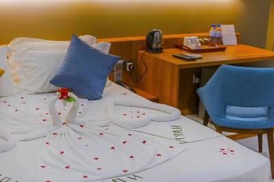 KUREDHI BEACH INN