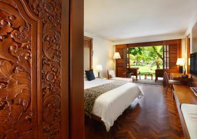 NUSA DUA BEACH HOTEL & SPA, BALI