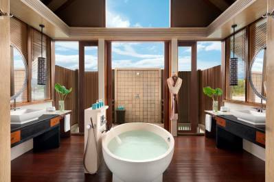SHANGRI-LA`S VILLINGILI RESORT & SPA